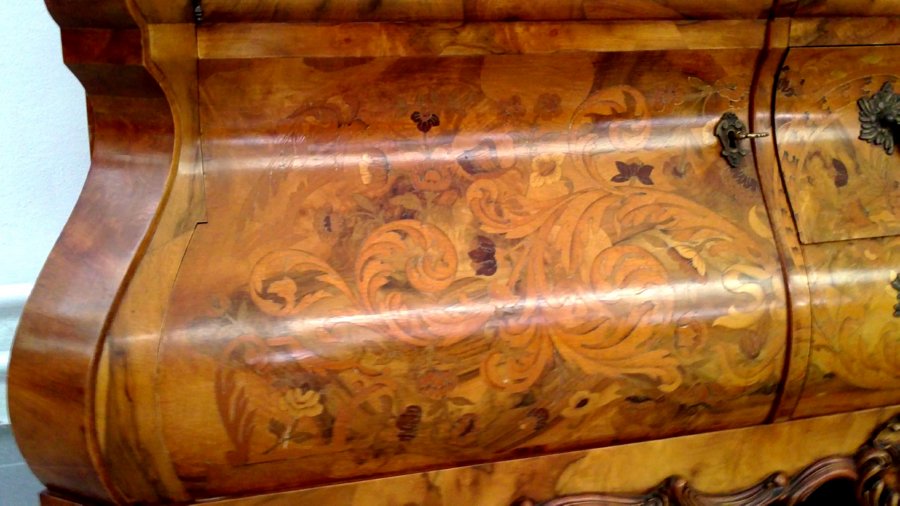 Schrank Barockstil Vitrine Intarsien floral Holzeinlegearbeiten Barockstilvitrine bombiert