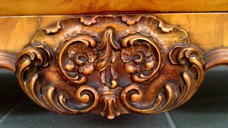 Schrank Barockstil Vitrine Intarsien floral Holzeinlegearbeiten Barockstilvitrine bombiert