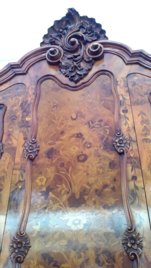 Schrank Barockstil Vitrine Intarsien floral Holzeinlegearbeiten Barockstilvitrine bombiert