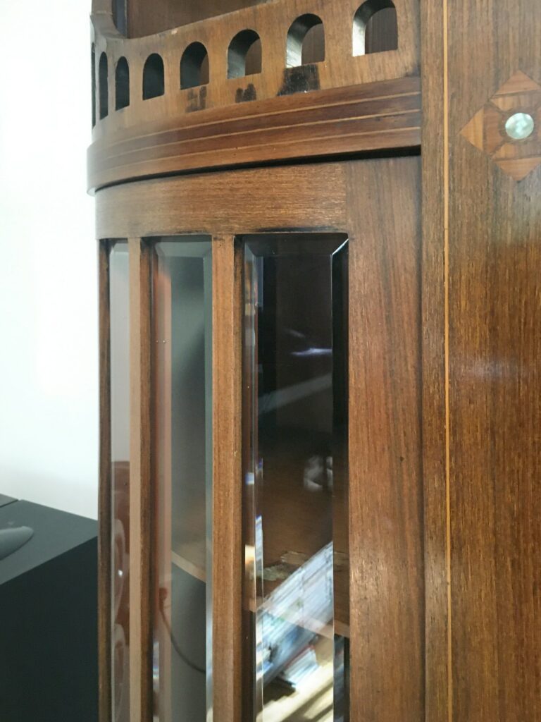 Jugendstil Buffet Schrank Vitrine Anrichte Marmorplatte kristallglas massiv vollholz Empire Küchenschrank