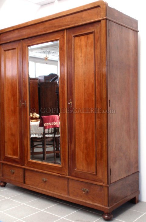 Jugendstil antik Kleiderschrank spiegel