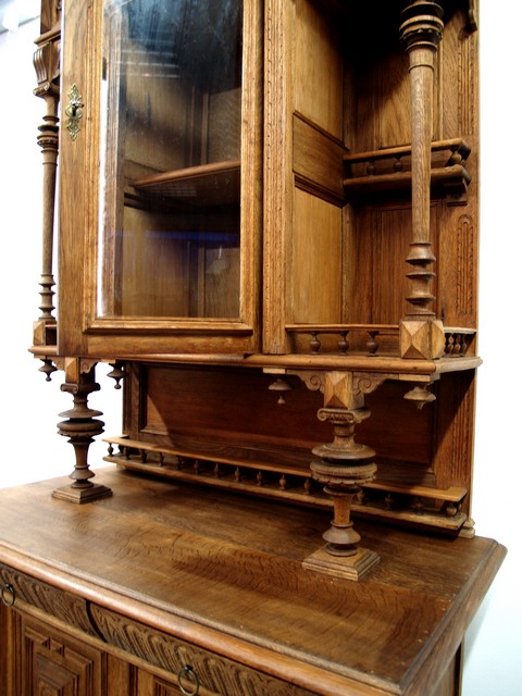 OLYMPUS DIGITAL CAMERA Antikes Buffet geschnitzt Schrank Altdeutsch Kredenz 1880 Massivholz Möbel restauriert