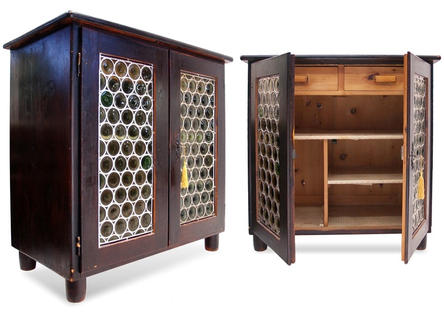 Read more about the article Antike Kommode, Butzenglas Vintage Möbel – Traumstück!