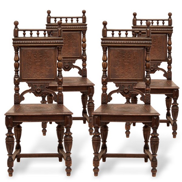 Read more about the article Speisezimmer Sessel Historismus mit Engeln und Satyr