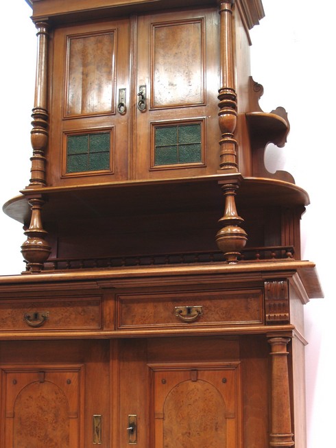 OLYMPUS DIGITAL CAMERA antikes buffet altdeutsch gruenes glas geschnitzt gross 11