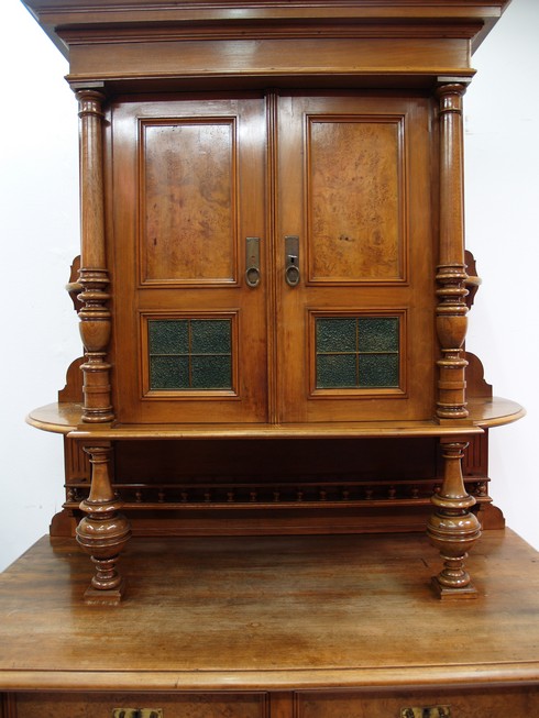 OLYMPUS DIGITAL CAMERA antikes buffet altdeutsch gruenes glas geschnitzt gross 6