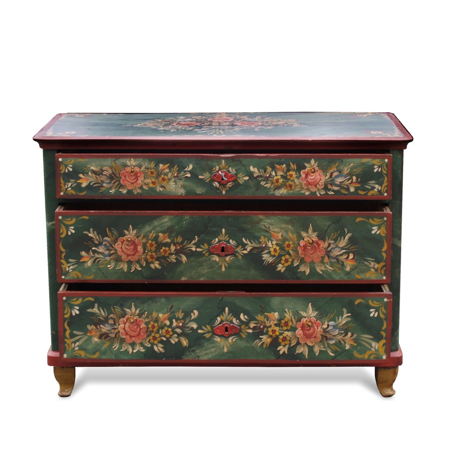 Read more about the article antike Kommode Truhe Bauernmöbel Bauerntruhe