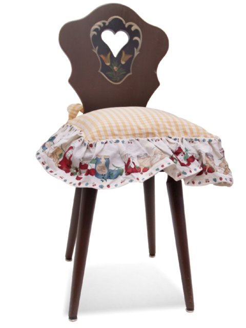 Read more about the article Bauernsessel bemalt – bezaubernder Shabby Chic Landhausstil