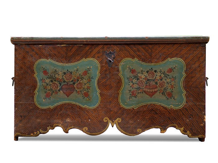 Read more about the article Antike Bauerntruhe