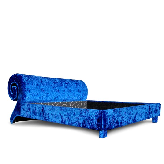 Read more about the article Bretz Bett Mammut schillernder Samtstoff