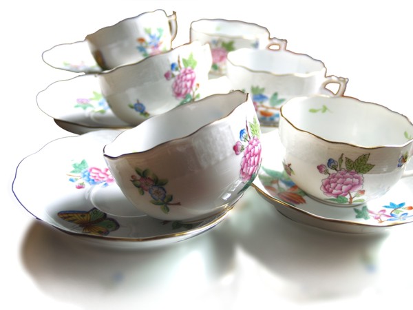 Read more about the article HEREND Porzellan Kaffeeservice Victoria – Eleganz pur!