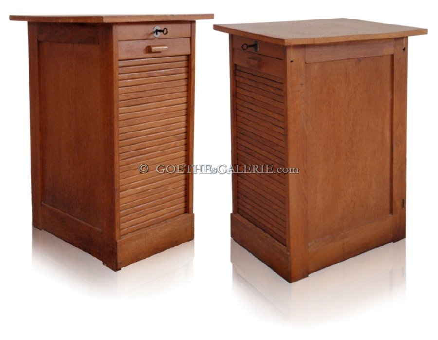 Read more about the article Jugendstil Rollladenschrank in Höhe einer Kommode