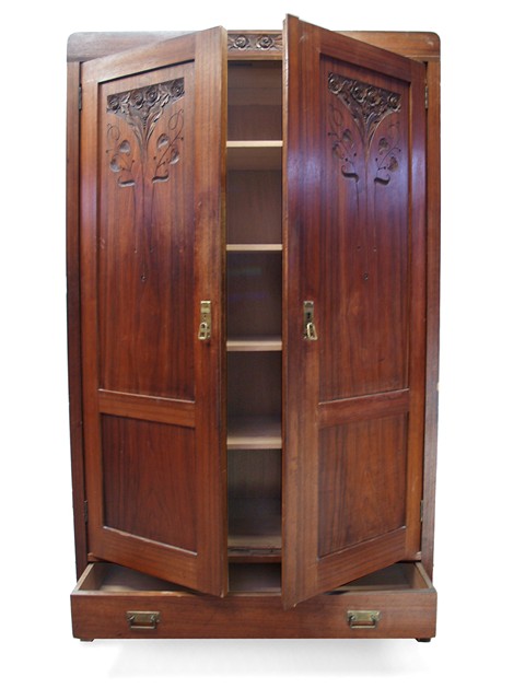 Jugendstil Schrank Rosen Schnitzerei 3 antiker Schrank Jugendstil Wien