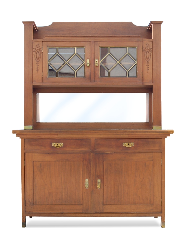 Read more about the article antiker Schrank Jugendstil Buffet / Kredenz