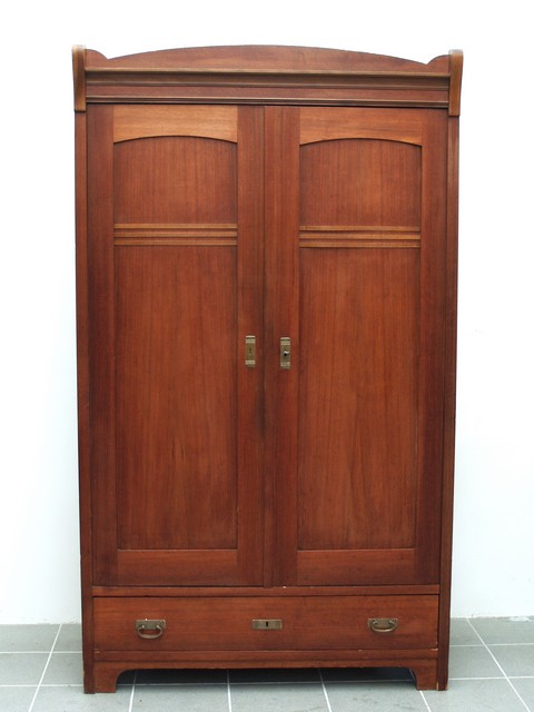 antiker Schrank Jugendstil