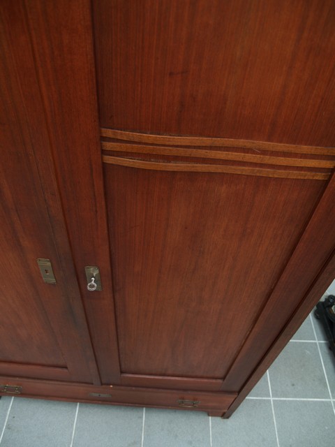 antiker Schrank Jugendstil