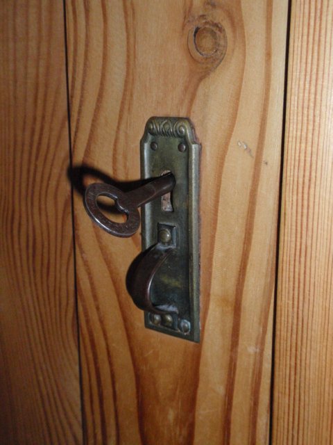 antiker Schrank Jugendstil