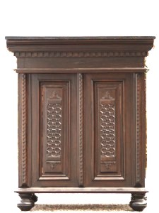 Read more about the article Gründerzeit Kommode – das restaurierte Traumstück!