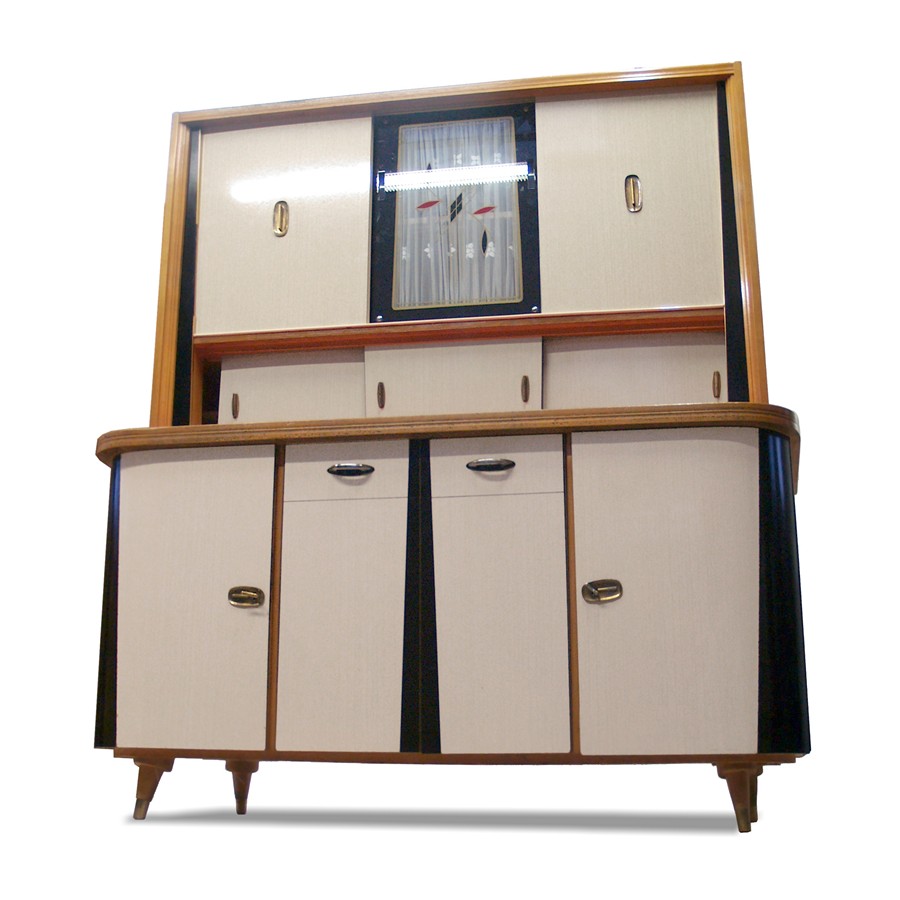 Read more about the article Retro Küchenschrank, 50er-Jahre Design-Küche