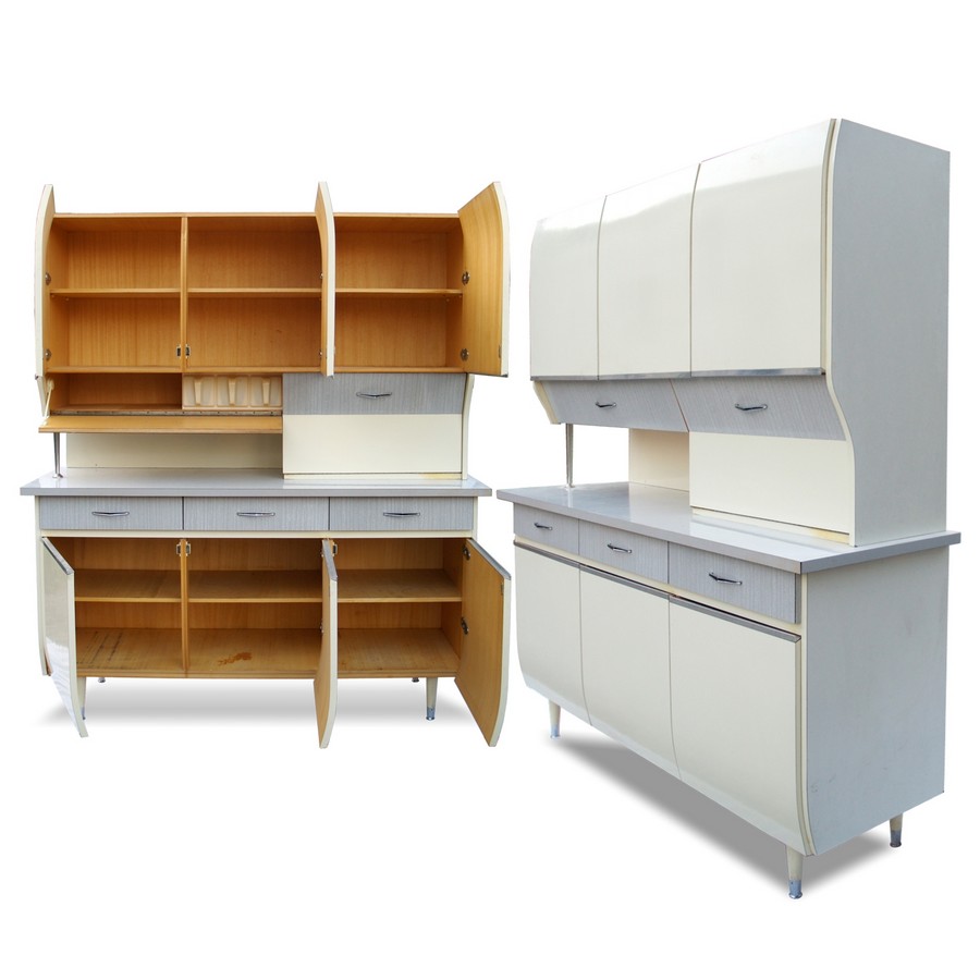 Read more about the article Vintage Küchenschrank 60er-Jahre, elegante Schönheit