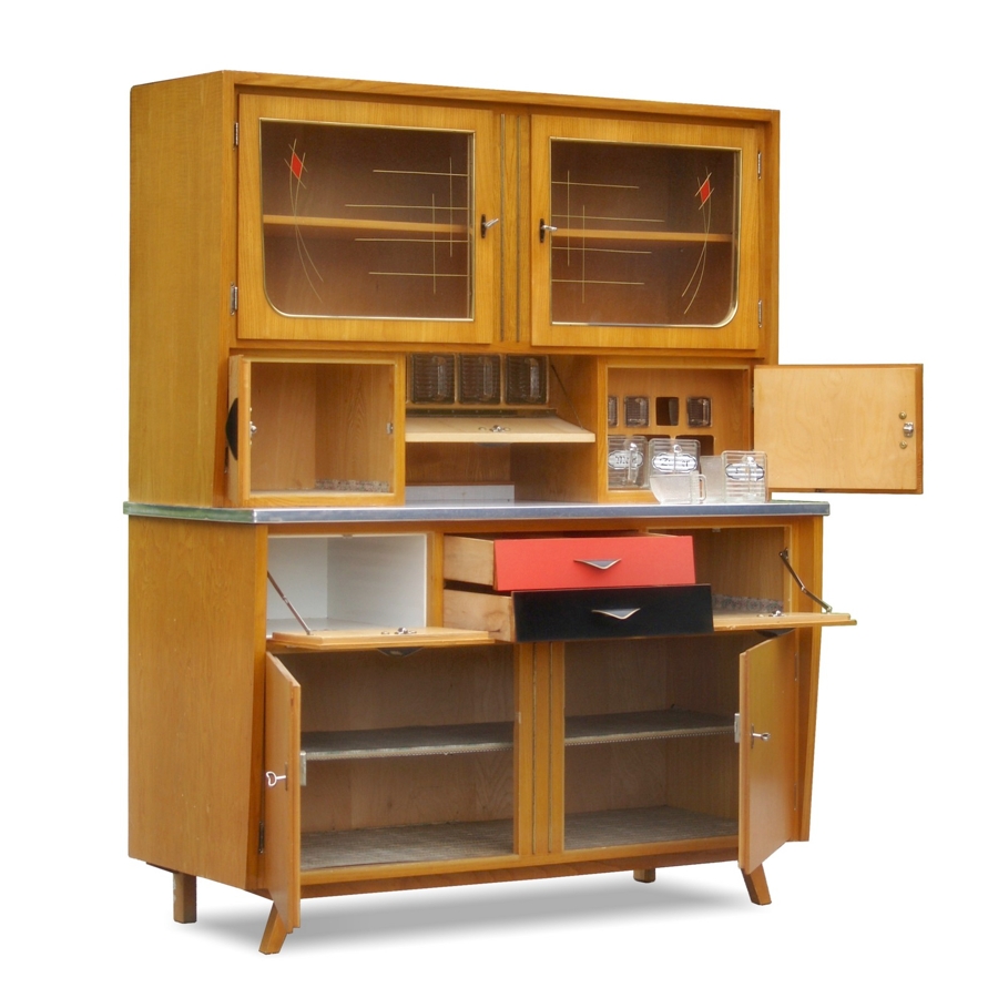 Read more about the article Vintage Buffet Schrank, Küchenschrank