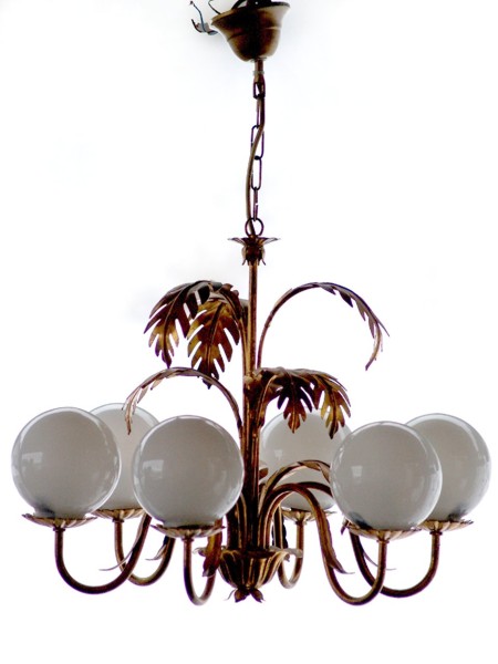 Read more about the article Antiker Palmenluster für die Raumdecke. Traumhaft schöne Rarität!