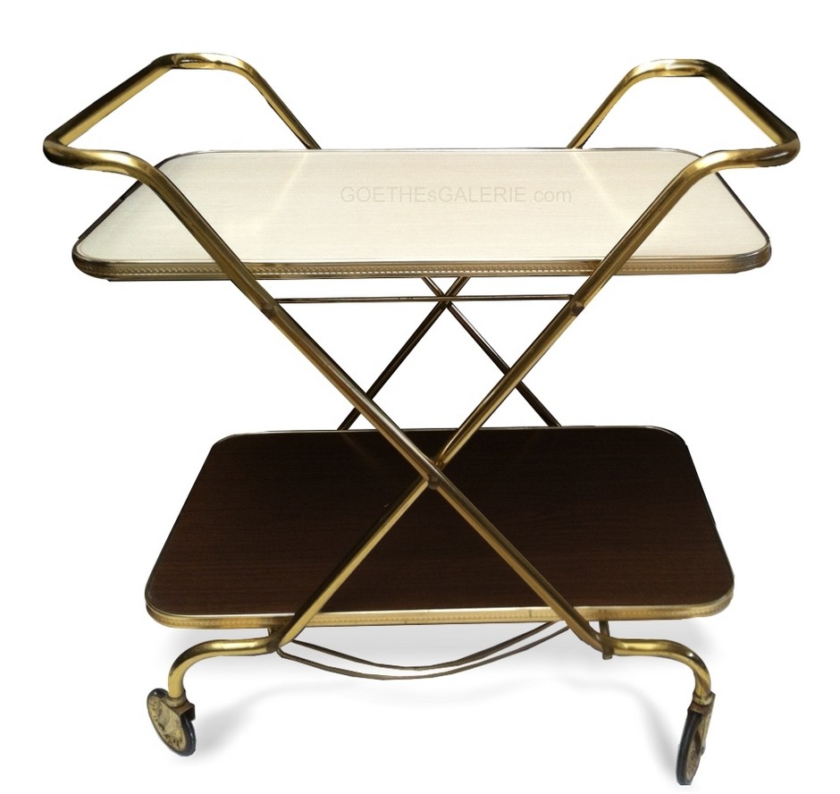Read more about the article Vintage Beistelltisch / Retro Servierwagen 60er-Jahre