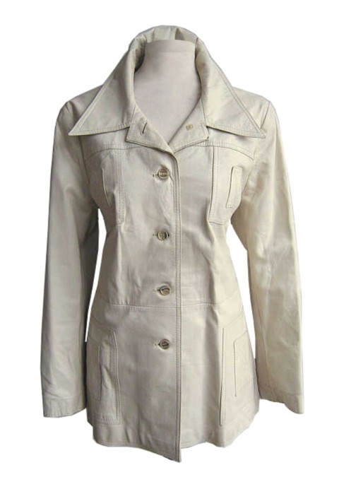 Read more about the article Retro Damen Lederjacke, breiter Kragen 70er