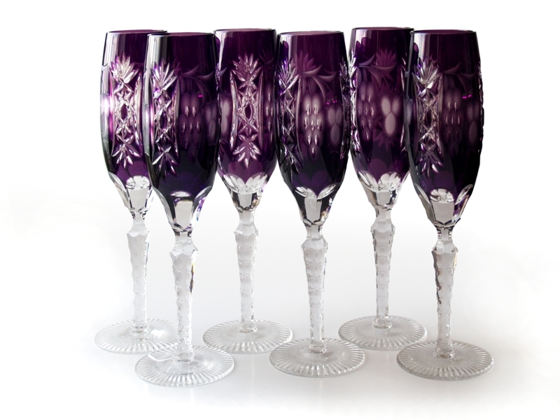 Read more about the article Bleikristall Sektflöten – Handarbeit in ihrer schönsten Form