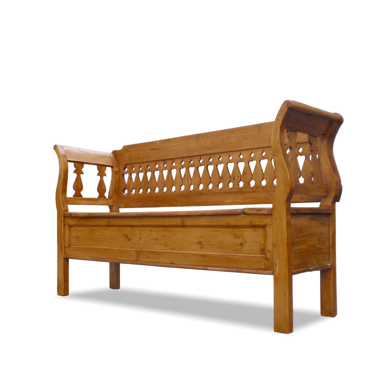 Read more about the article Truhenbank antik zur Landhaus Küche