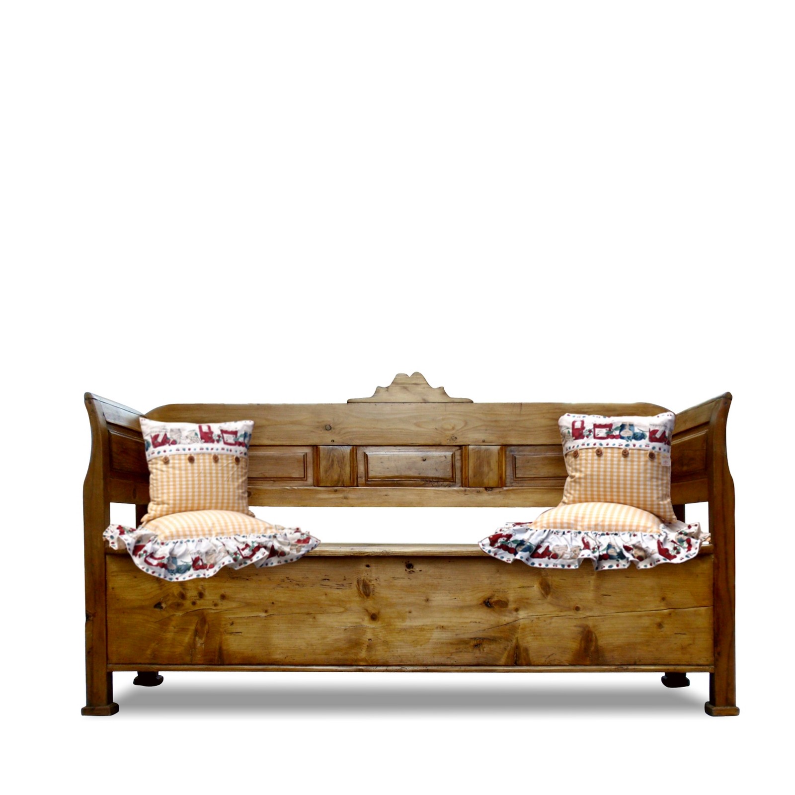 Read more about the article Truhenbank – antike Hotel Möbel