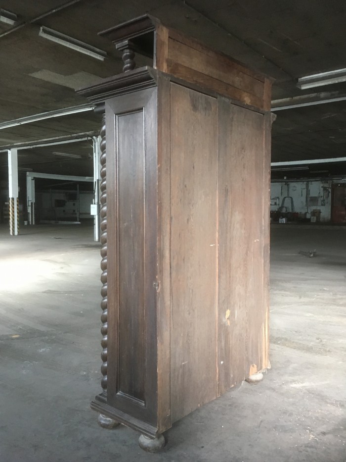Antiker Schrank Vertiko Antiquität kaufen shop Schrank Gründerzeit Muscheln Antiquität kaufen Möbel gedrechselte Vollsäulen