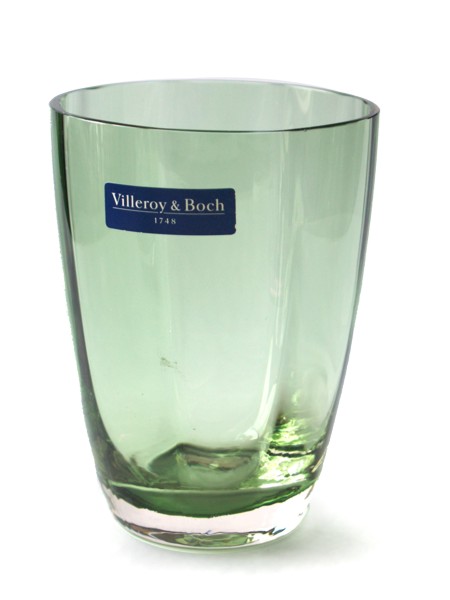 Read more about the article Villeroy & Boch Trinkgläser grün – große Kristallglas Trinkbecher