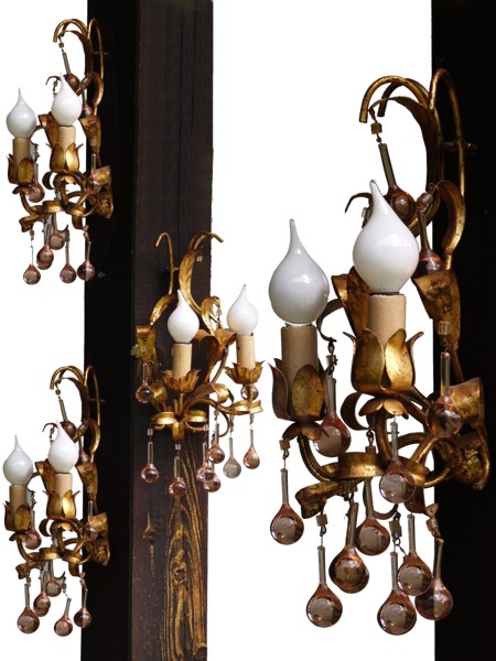 Read more about the article Antike Wandlampen, vergoldet, Murano Glastropfen Traum!