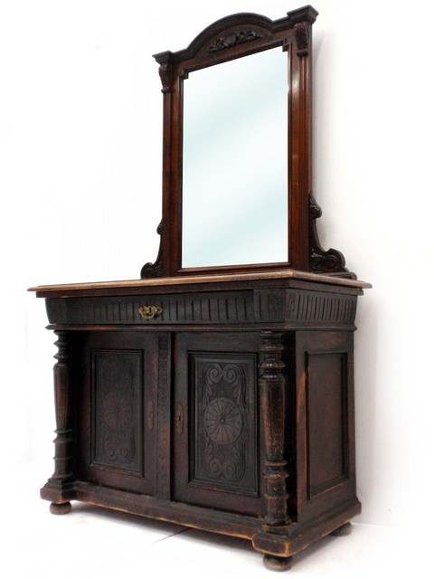 Read more about the article Antiker Waschtisch Gründerzeit