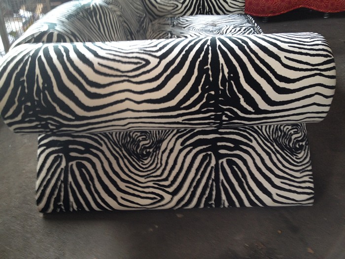 Bretz Mammut Sofa Zebra GoethesGalerie