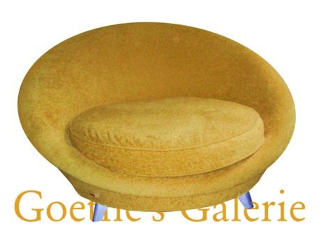 Bretz Sofa Stuhl Pool Couch 1