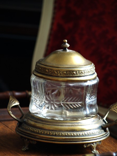 Jugendstil Zuckerdose Glas silber Metalldeckel antik Antiquität Zuckerzange