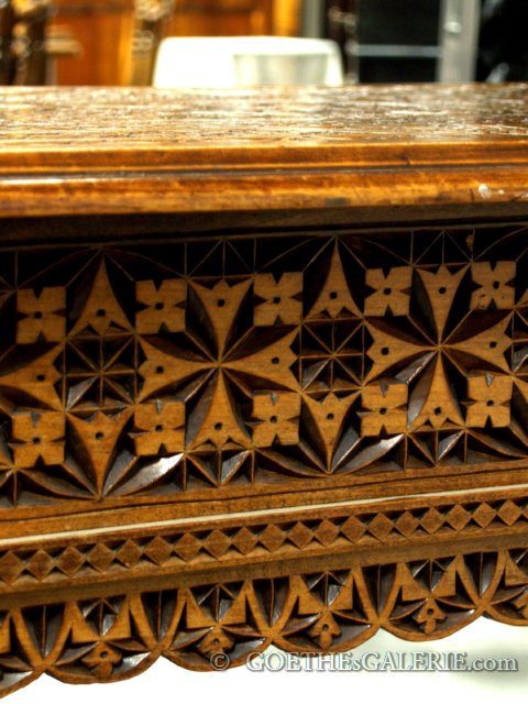 antiker tisch geschnitzt wohnzimmertisch 8