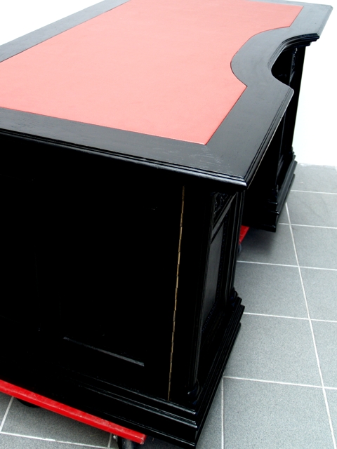 Schreibtisch antik restauriert massivholz Herrenzimmer Möbel Antiquität schwarz beschnitzt