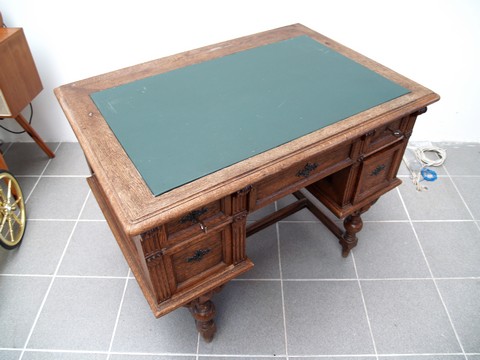 antiker Schreibtisch oben Schreibtisch antik restauriert massivholz Herrenzimmer Möbel Antiquität beschnitzt