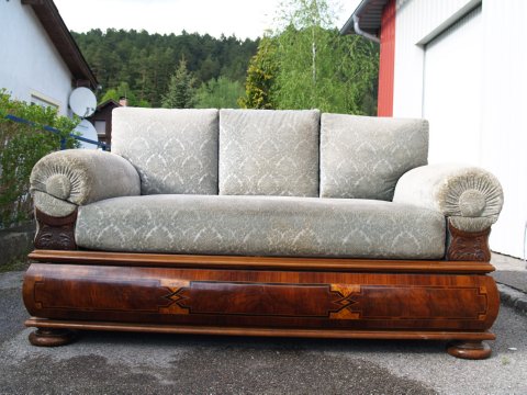 Sofa antik