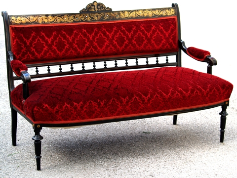 antikes sofa rot schwarz messing intarsien markat stil 1
