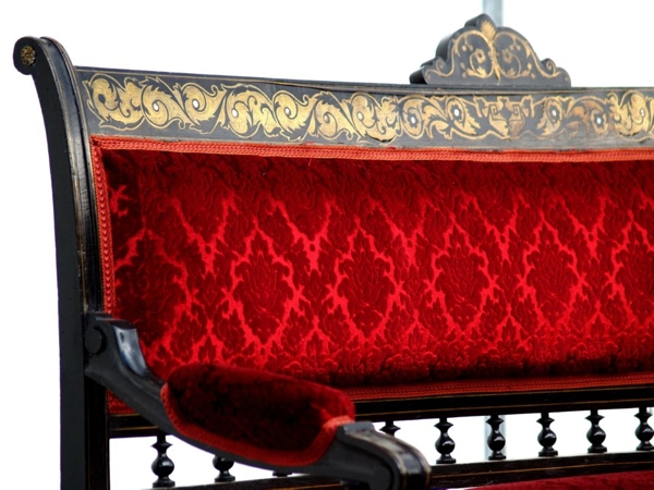 antikes sofa rot schwarz messing intarsien markat stil 9
