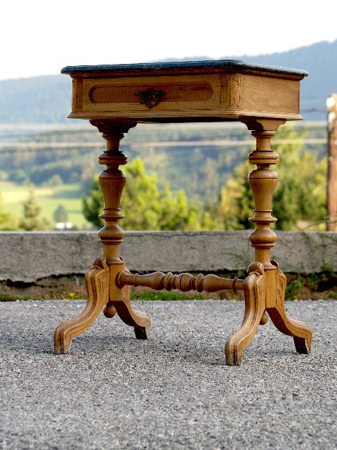 beistelltisch gruenderzeit altdeutsch naehtisch spieltisch 3