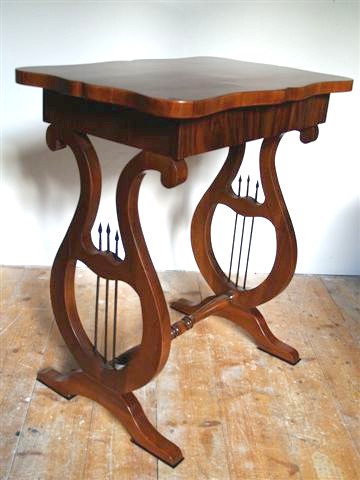 biedermeierstil lyra tisch holz messing 1