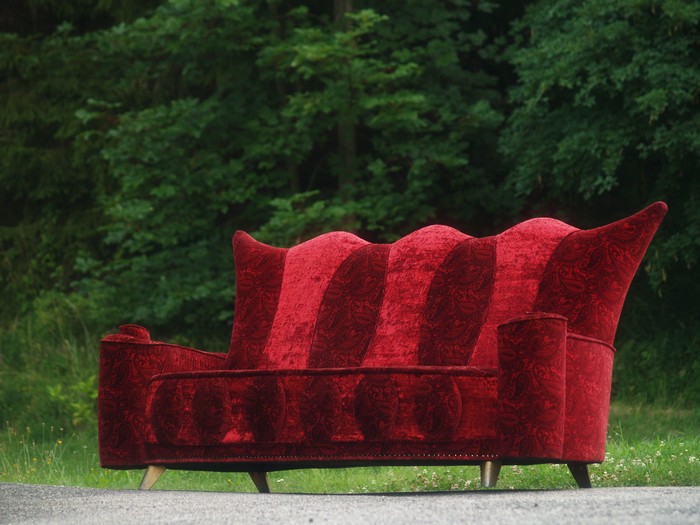 bretz 4422 sofa lucky rot paisley designklassiker 17
