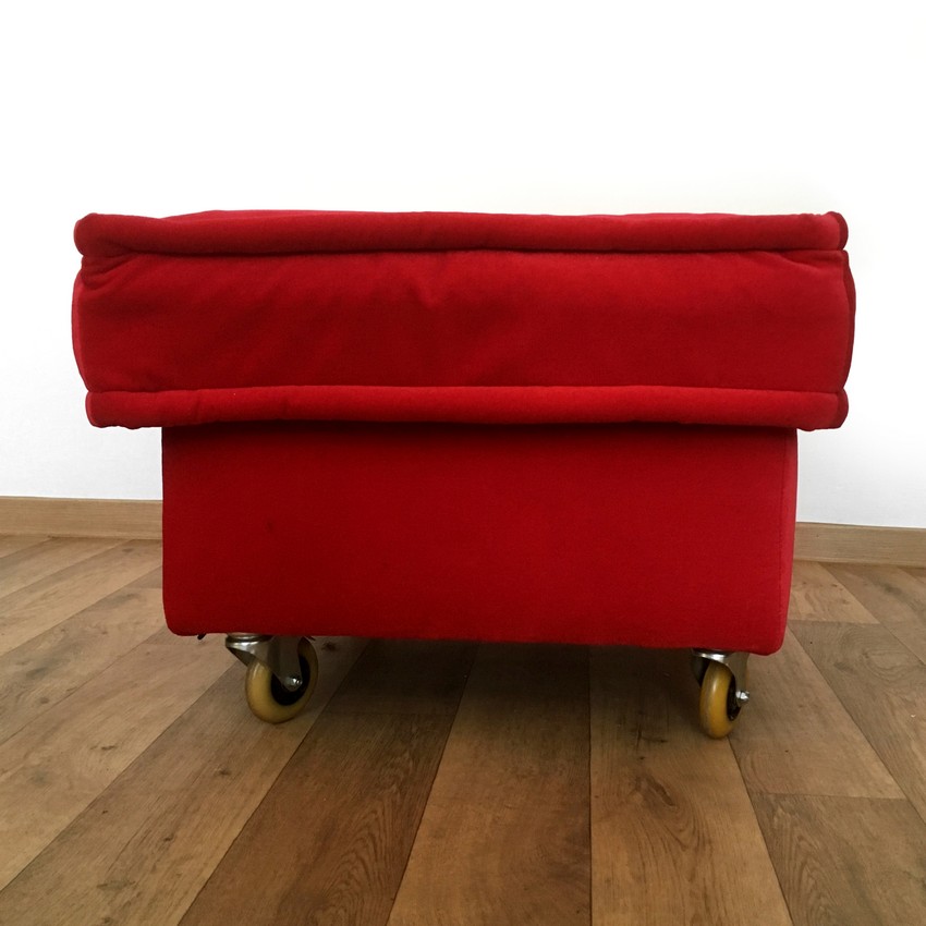 Monster Bretz Hocker Stuhl Designklassiker Rollen rot