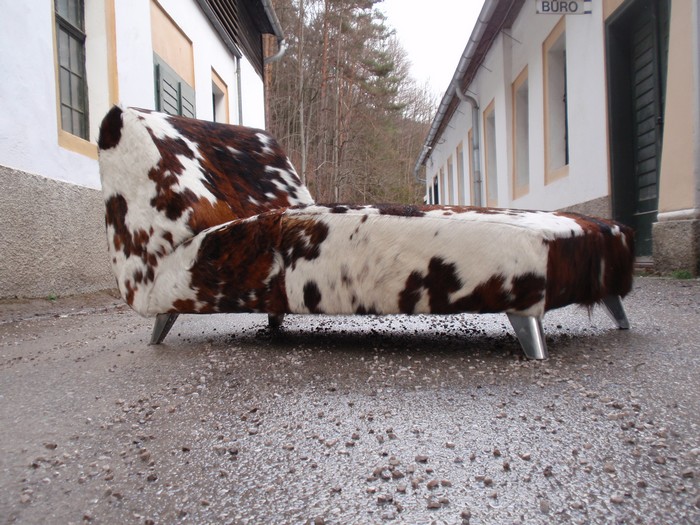 Bretz Designklassiker Sofa Chill Relaxliege Kuhfell Stuhl Liegestuhl Kaminsofa Leder Fell