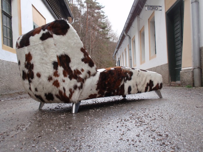 Bretz Designklassiker Sofa Chill Relaxliege Kuhfell Stuhl Liegestuhl Kaminsofa Leder Fell